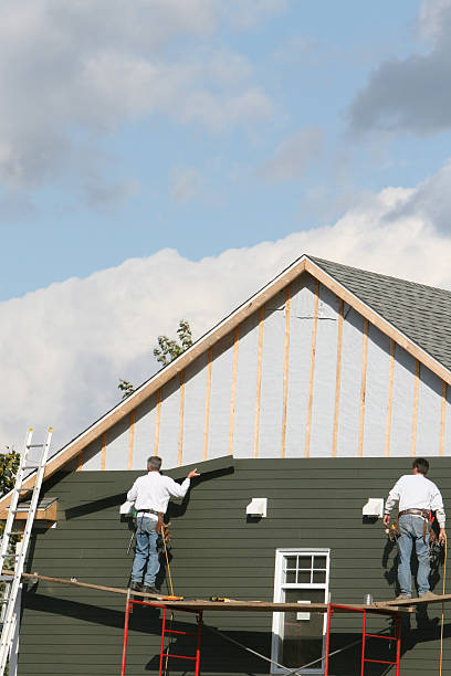 How To Choose The Right Materials for Your Siding Installation in 'Haubstadt, IN